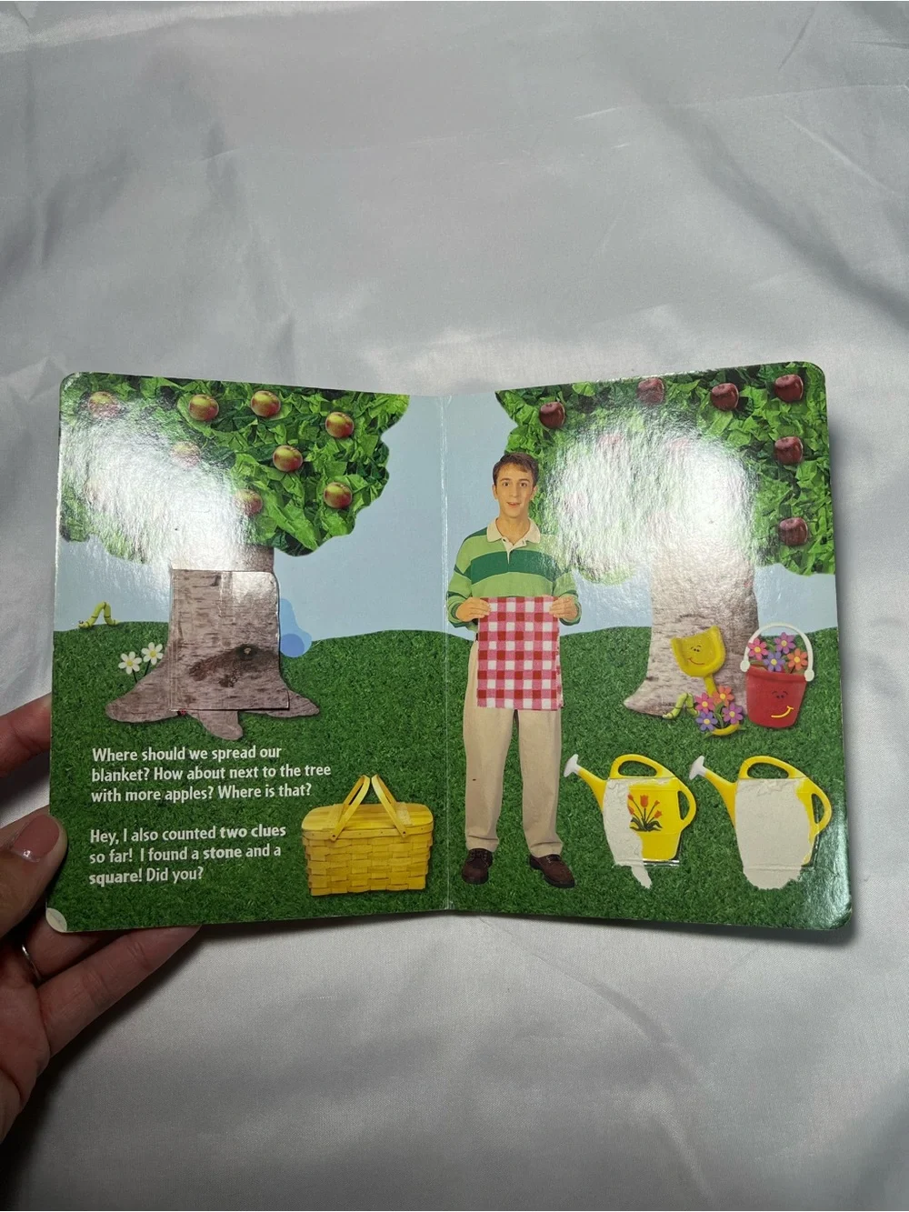 Vintage Blue’s Clues Blue’s #1 Picnic Board Book 1998 Buster Yablonsky Flap Book